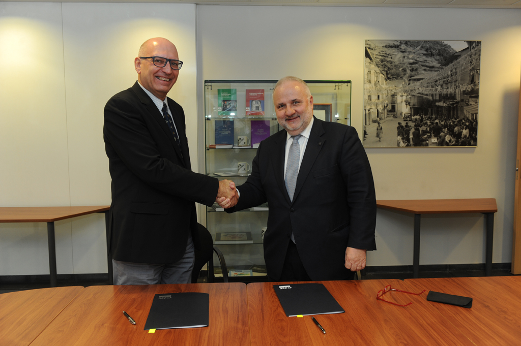 The President of the UdA, Miquel Nicolau, and the President of the UOC, Josep A. Planell.
