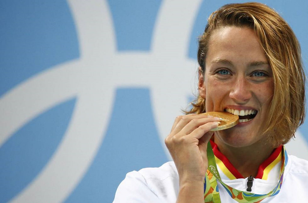 Mireia Belmonte amb la medalla d'or dels Jocs Olímpics de Rio.<br/>Foto: Flickr