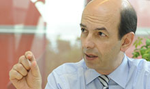 El economista Jordi Galí inaugura el curso de la UOC con reflexiones sobre la crisis