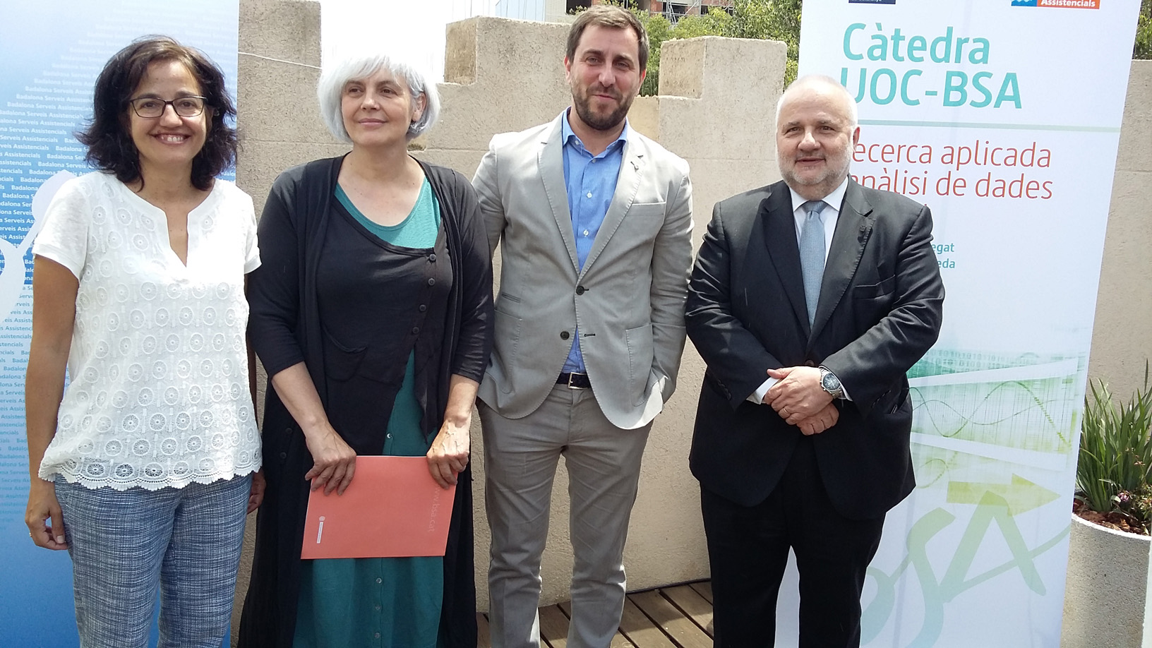 Firmado un acuerdo entre la UOC y Badalona Serveis Assistencials.