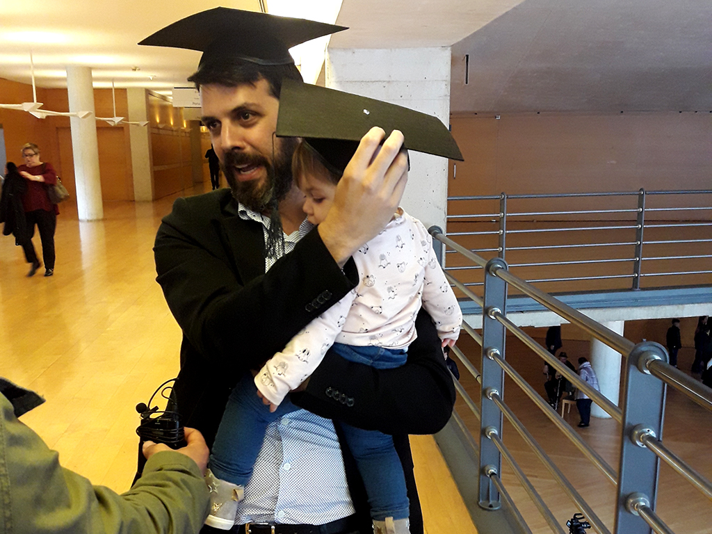 La UOC tiene 60.000 estudiantes graduados.