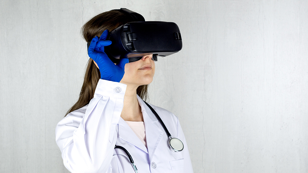 L'aprenentatge amb la realitat virtual és el més semblant possible a la realitat (foto: Bermix Studio / unsplash.com)