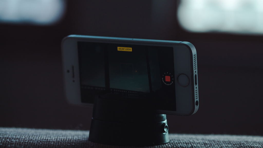 Oberta la II edició dels Premis Internacionals de Periodisme Mòbil EFE-UOC. (Foto: Quinton Cooetzee / Unsplash.com)