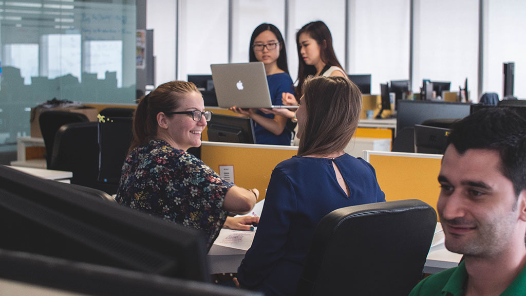 L'adaptació al canvi, el coneixement sobre les TIC i la capacitat per solucionar adversitats són algunes de les competències més valorades. (Foto: Mimi Thian / Unsplash)