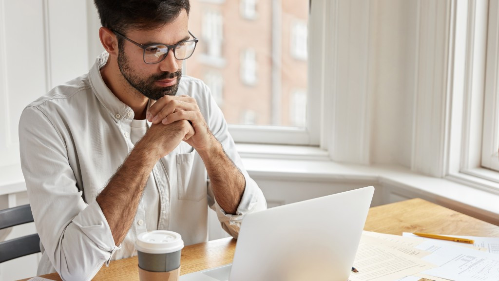 El 74 % dels treballadors reconeix estar sempre disponible a la seva feina (foto: Freepik)