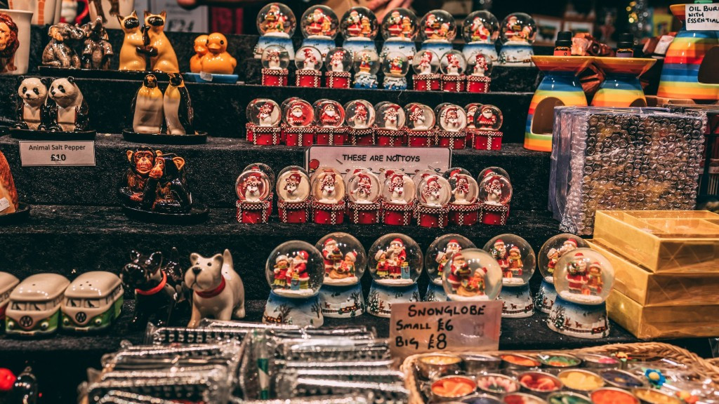 Avanzar la campaña de Navidad es necesario, según los expertos, con la actual inflación el ticket de compra baja y hacen falta reclamos para fomentar el consumo. (Foto: Korng Sok / Unsplash)