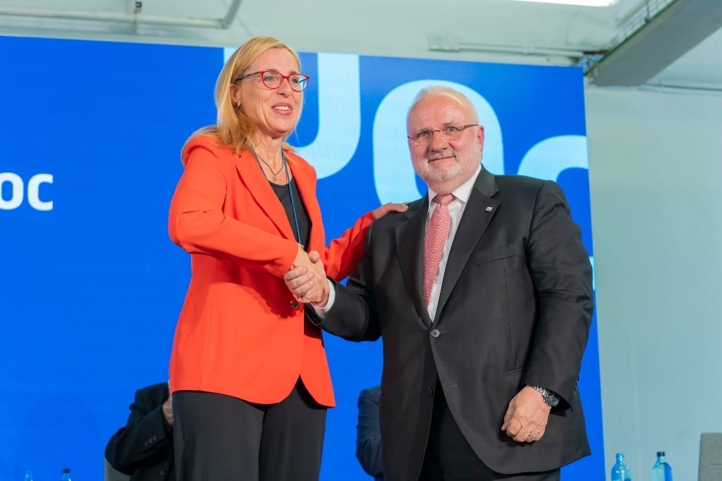 Dr Àngels Fitó thus becomes the fourth president of the UOC, occupying the position previously held by Gabriel Ferraté (1995-2005), Imma Tubella (2005-2012) and Josep A. Planell (2013-2023).