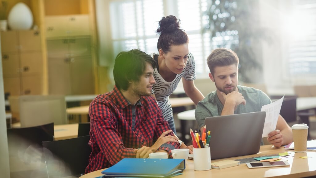 Saber colaborar y trabajar en equipo es una habilidad cada vez más demandada en Recursos Humanos. (Foto: Freepik)