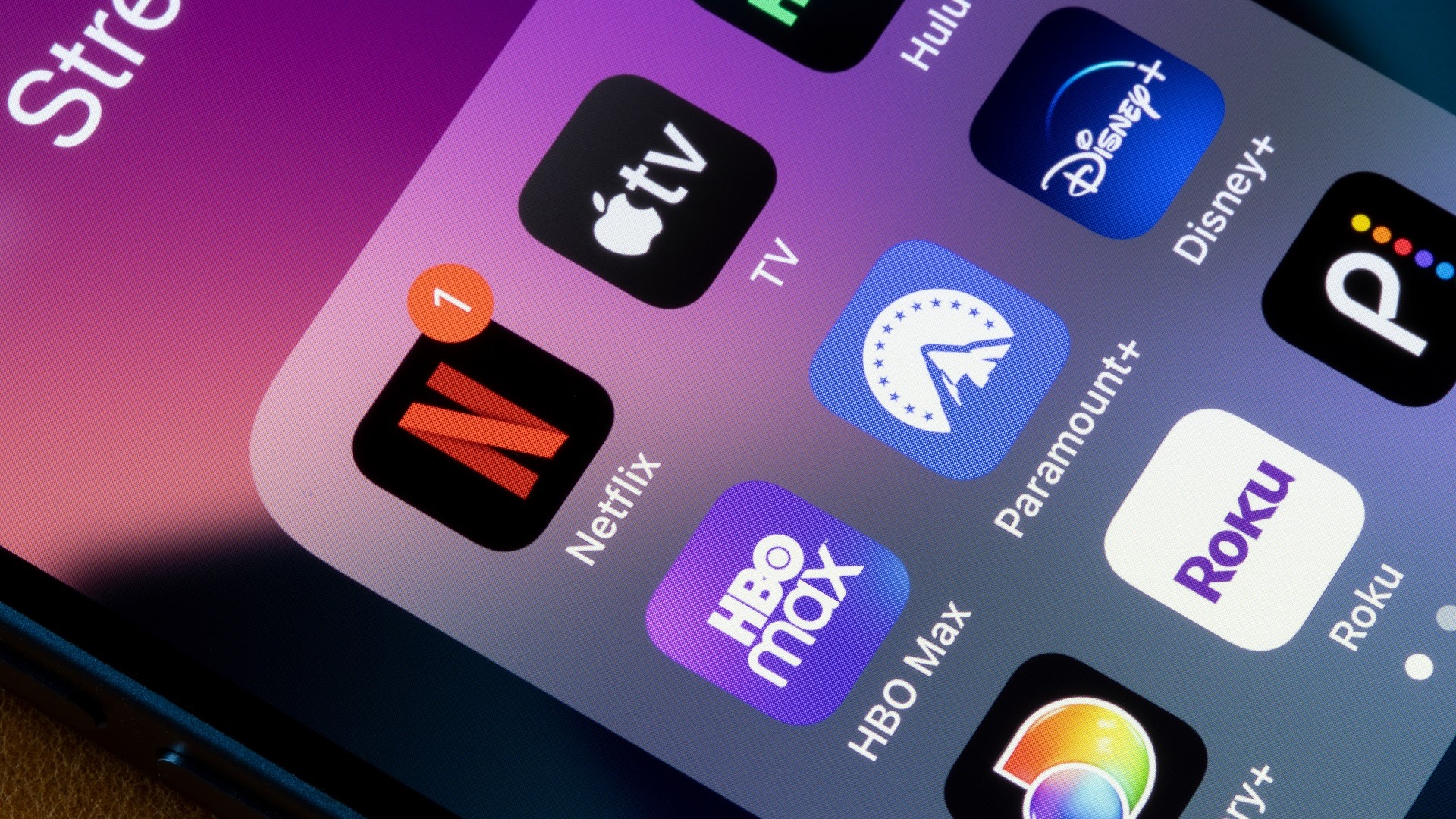 El 'streaming' engancha a las teleoperadoras: por qué Netflix, Prime Video o Disney+ eclipsan a la fibra y a las llamadas