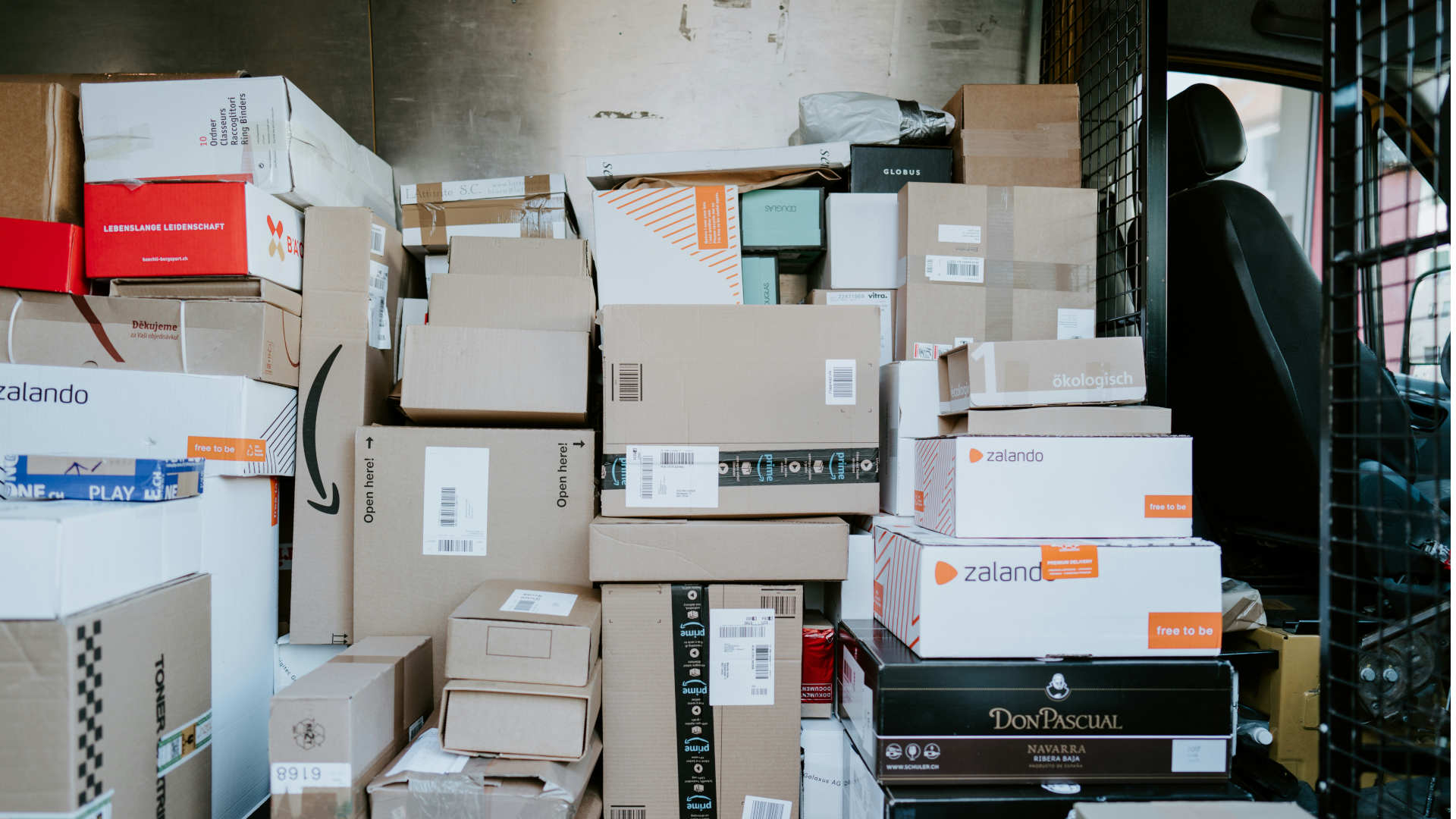 Investigadores de la UOC participan de un nuevo método de carga y descarga en Barcelona para la hostelería