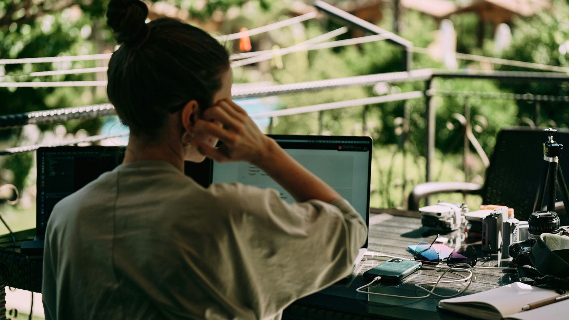 Studying without leaving home: the UOC's rural graduates prove that university knows no borders