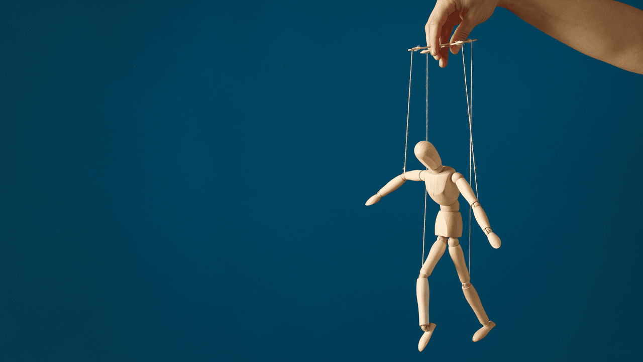 Un estudi analitza com la tecnologia neuronal marca el camí cap a una nova forma de poder: la psicopolítica. (foto: Adobe)