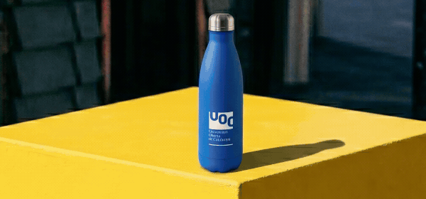 Gif amb diverses imatges de productes de la botiga UOC