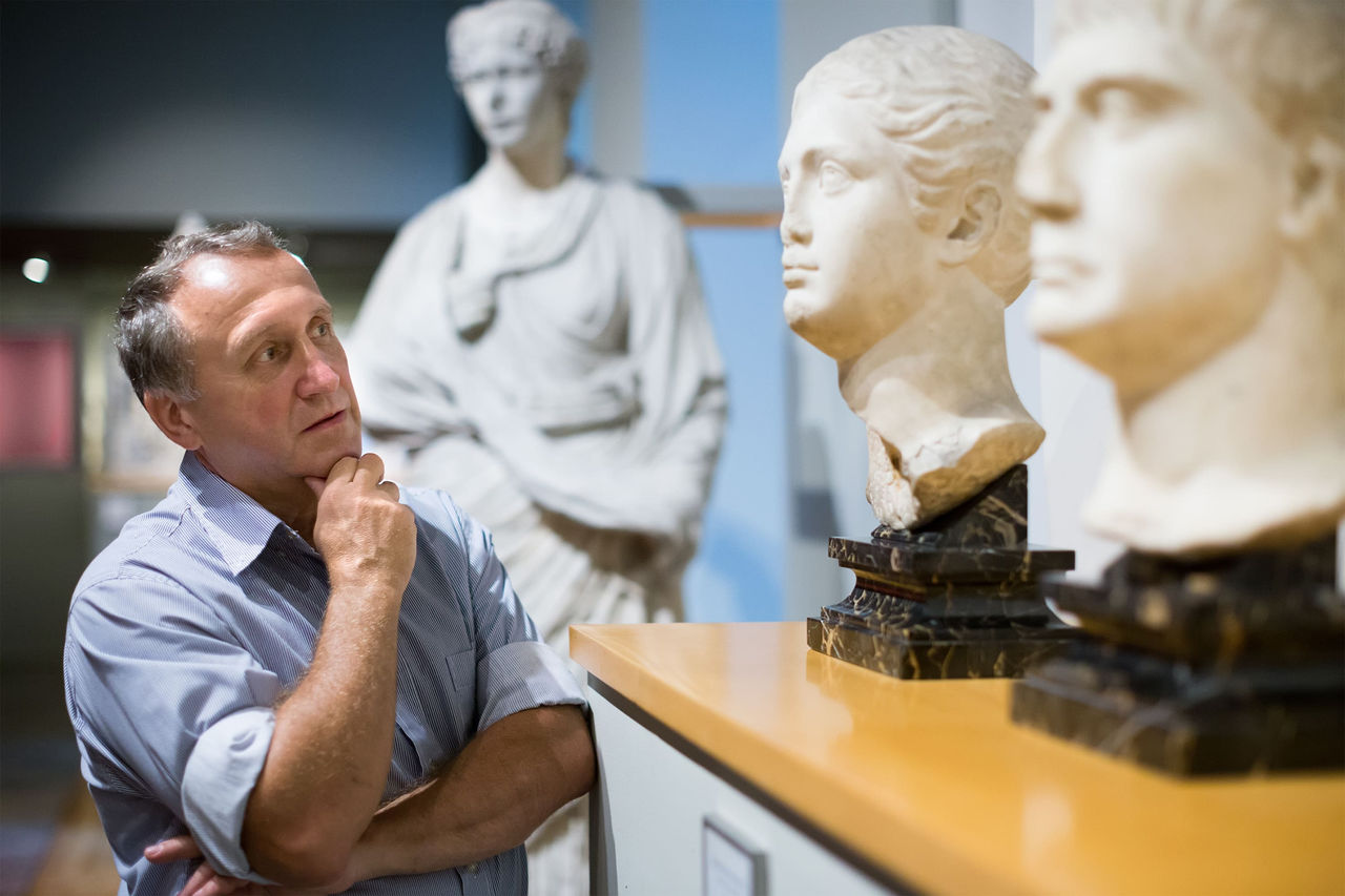 Equip treballant amb ordinador