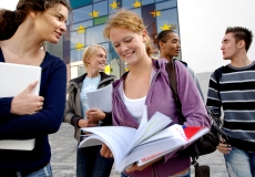 La UOC ofrece cuatro nuevos grados adaptados al EEES